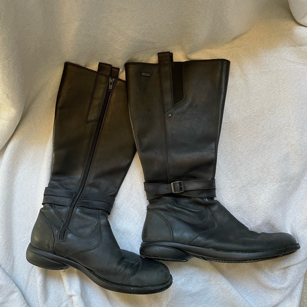 Merrill Tetra strap black leather waterproof boots